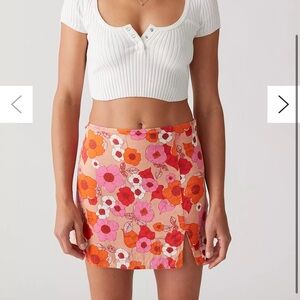 UO Urban Outfitters Rosie Notched Pelmet Linen Mini Skirt